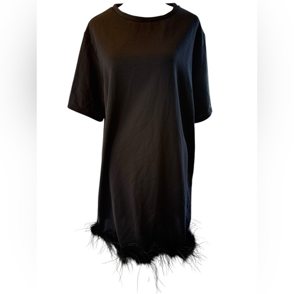Fashion Nova Dresses & Skirts - Women’s Fashion Nova Piper Feather Mini black dress NWT Size XL